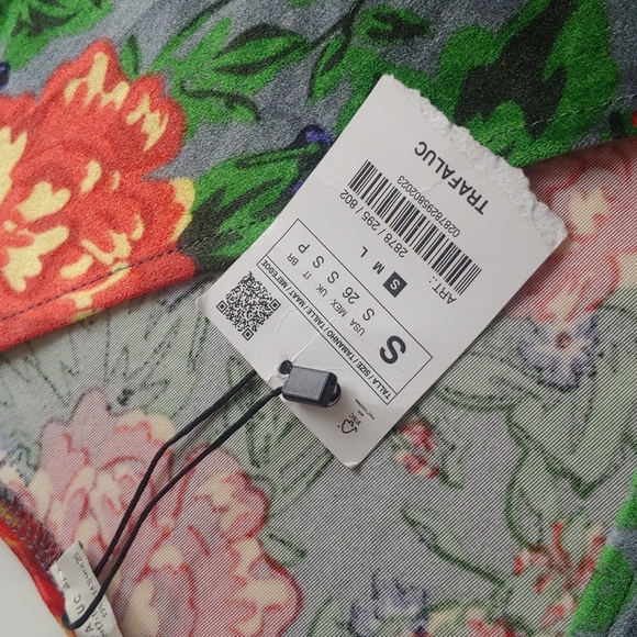 Size small Zara Trafaluc Floral print Crush Velvet Dress - Picture 6 of 6